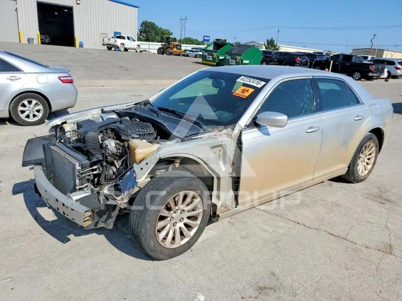 2012 Chrysler 300 фото