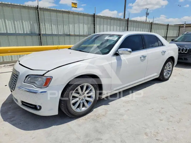 2012 Chrysler 300 photo