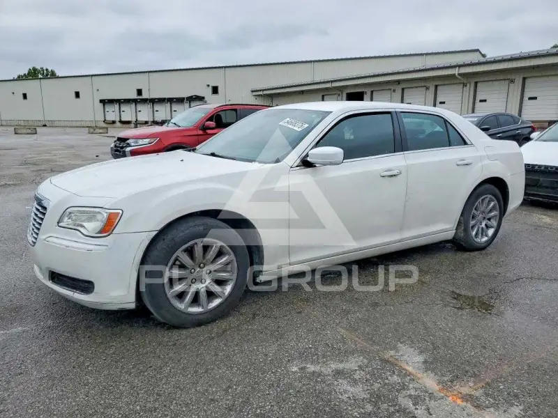2012 Chrysler 300 фото