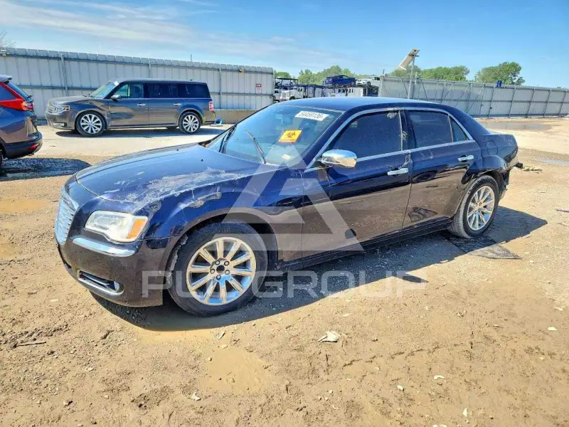 2012 Chrysler 300 фото
