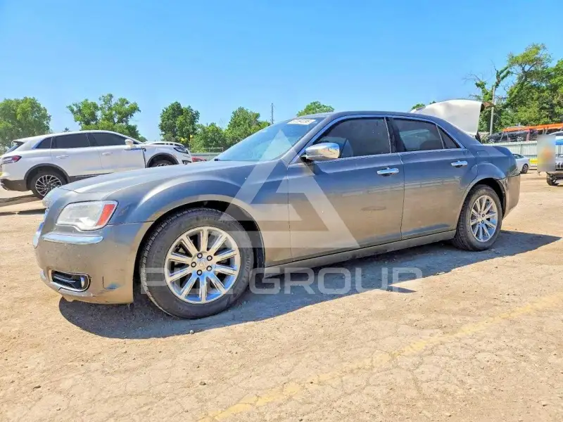 2012 Chrysler 300 фото