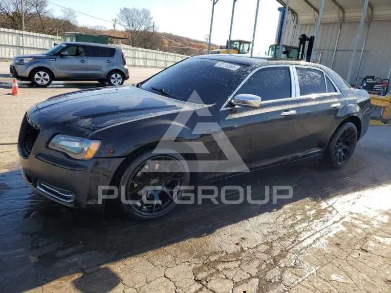 2012 Chrysler 300 фото