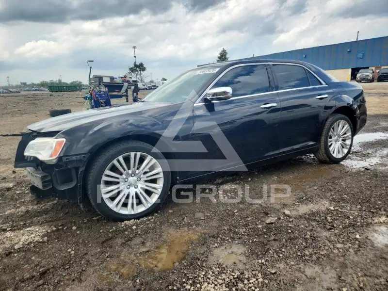 2012 Chrysler 300 фото