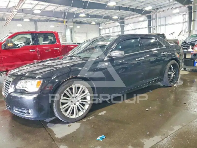 2012 Chrysler 300 фото