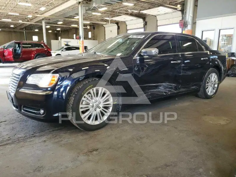 2012 Chrysler 300 фото