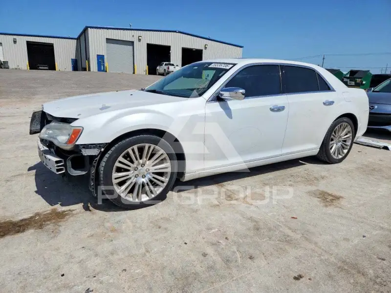 2012 Chrysler 300 фото