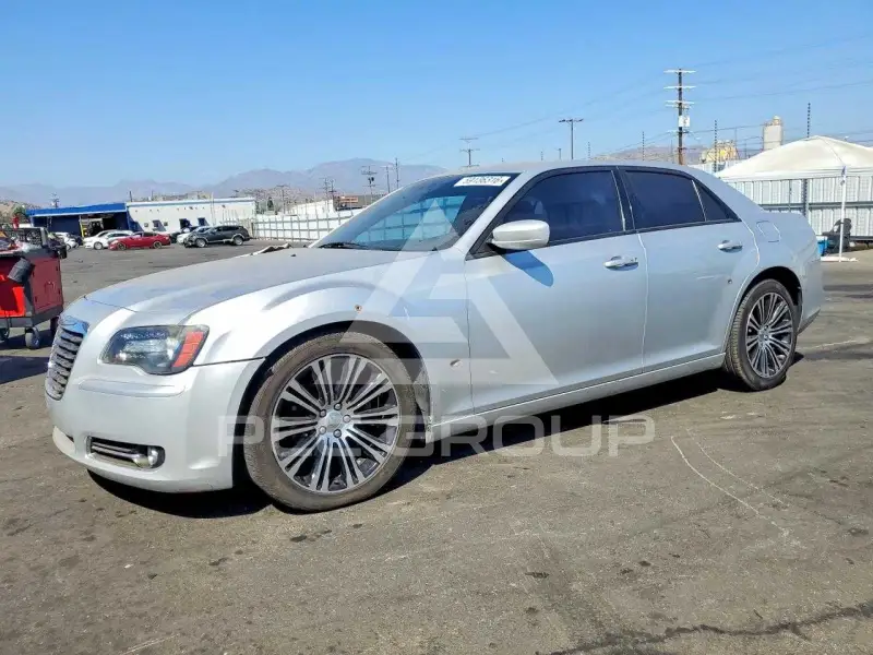 2012 Chrysler 300 фото