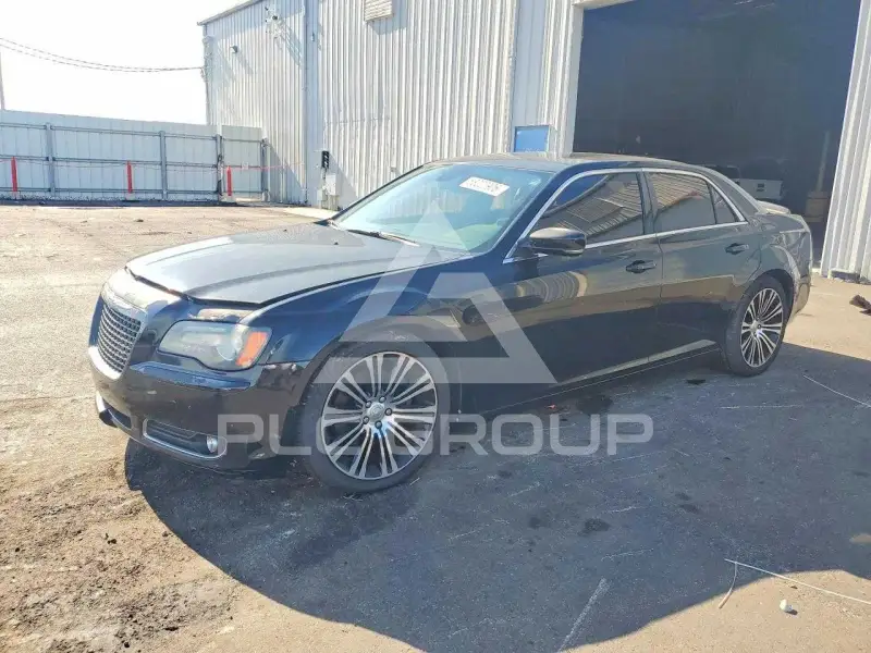 2012 Chrysler 300 фото