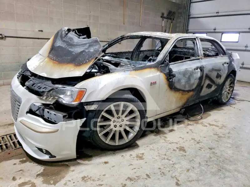 2012 Chrysler 300 фото