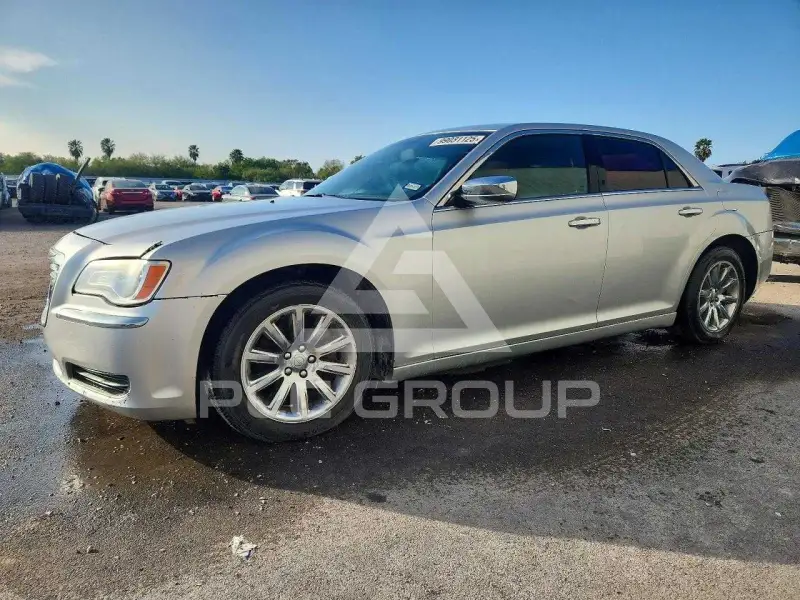 2012 Chrysler 300 фото