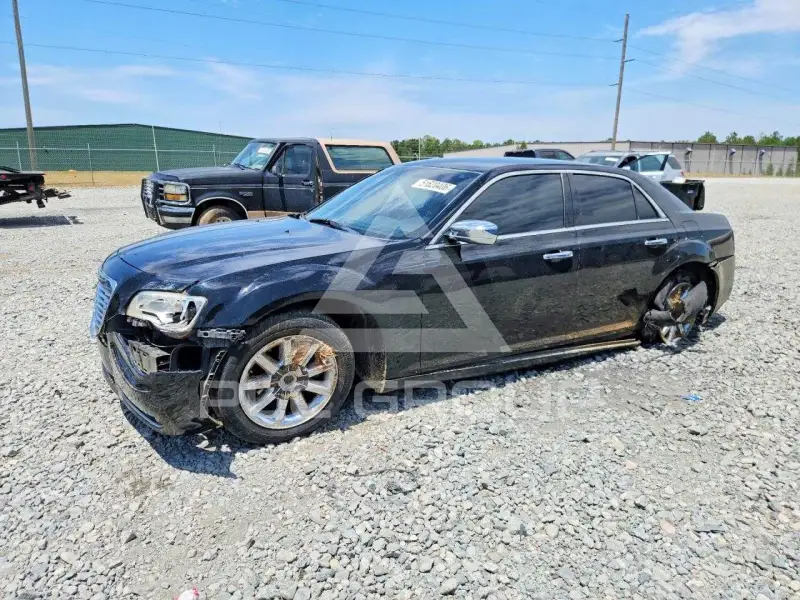 2012 Chrysler 300 фото