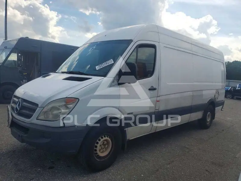 2012 Mercedes Benz Sprinter photo
