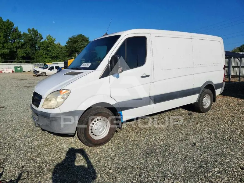 2012 Mercedes Benz Sprinter photo