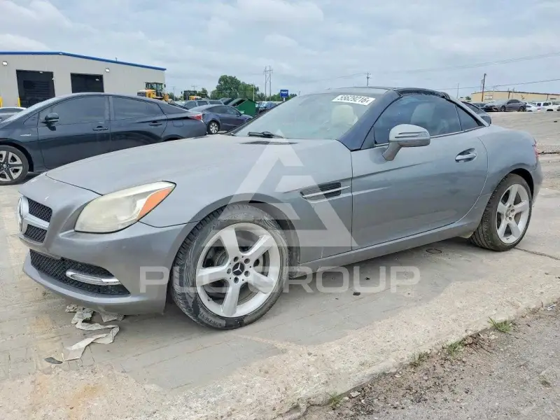 2012 Mercedes Benz SLK-Class фото