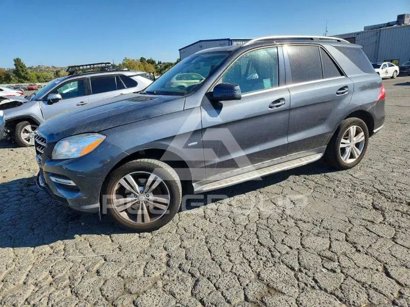 2012 Mercedes Benz ML-Class фото