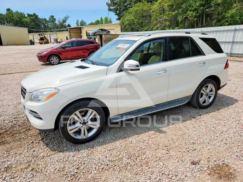 2012 Mercedes Benz ML-Class photo