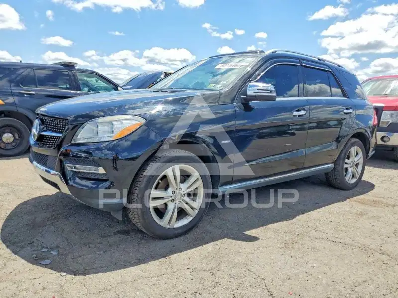 2012 Mercedes Benz ML-Class photo