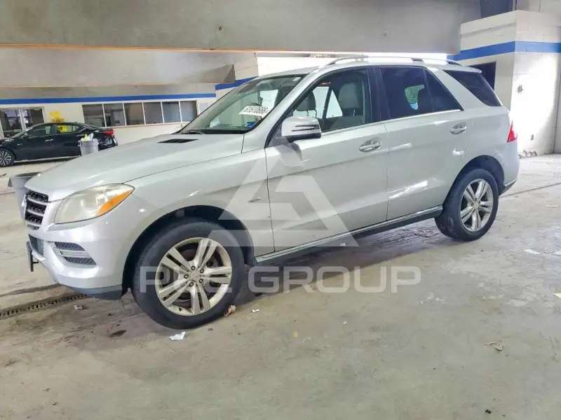 2012 Mercedes Benz ML-Class photo