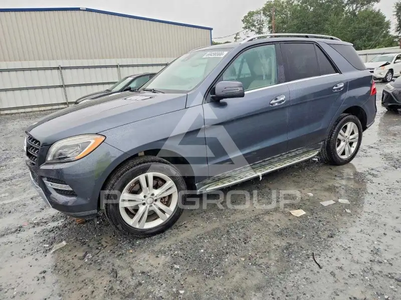 2012 Mercedes Benz ML-Class фото