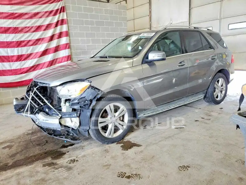 2012 Mercedes Benz ML-Class фото