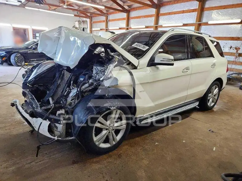 2012 Mercedes Benz ML-Class фото