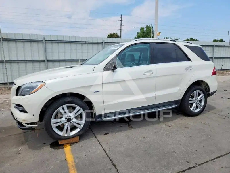 2012 Mercedes Benz ML-Class фото