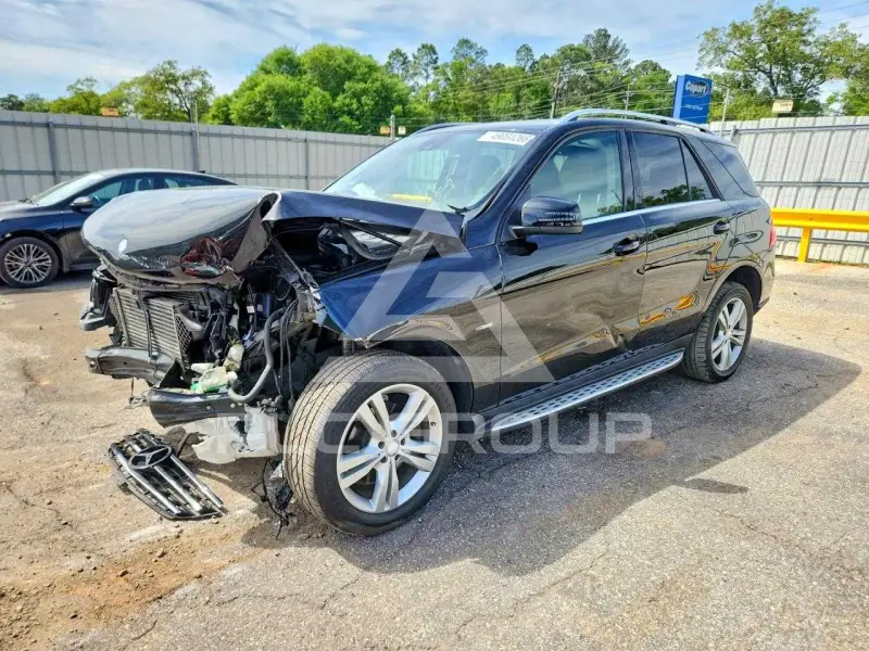 2012 Mercedes Benz ML-Class фото