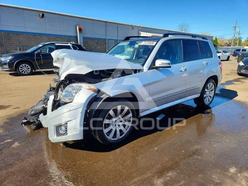 2012 Mercedes Benz GLK-Class photo