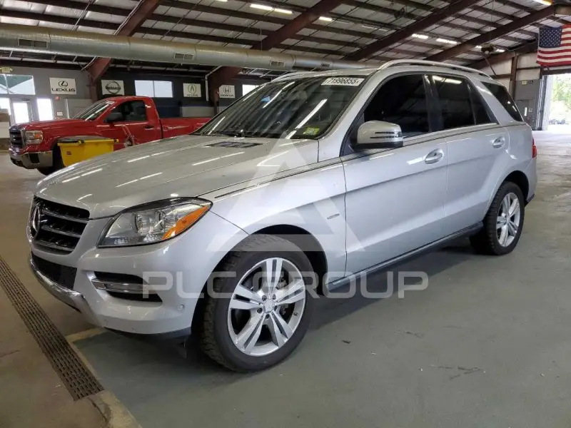 2012 Mercedes Benz ML-Class фото