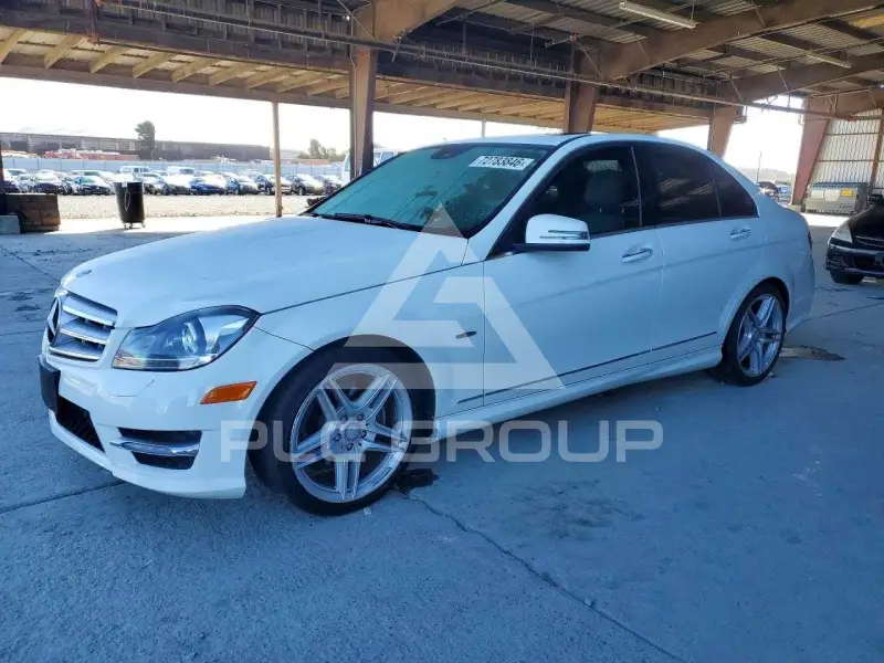 2012 Mercedes Benz C-Class фото