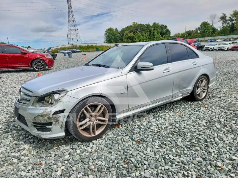 2012 Mercedes Benz C-Class фото