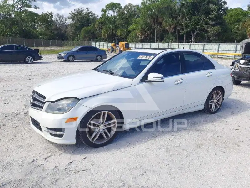 2012 Mercedes Benz C-Class фото