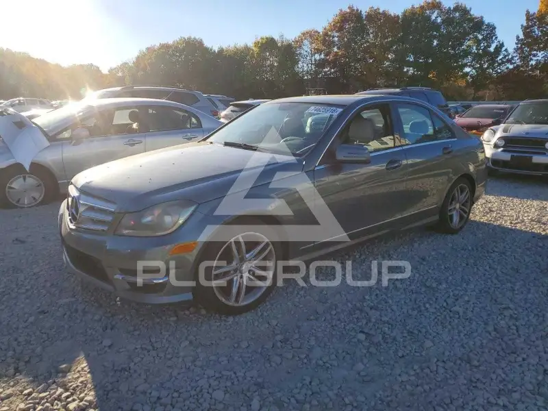 2012 Mercedes Benz C-Class фото