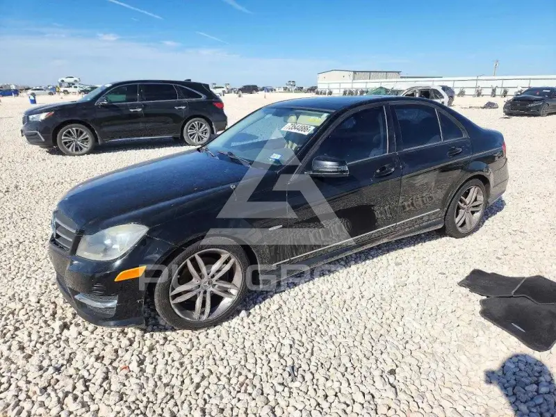 2012 Mercedes Benz C-Class фото