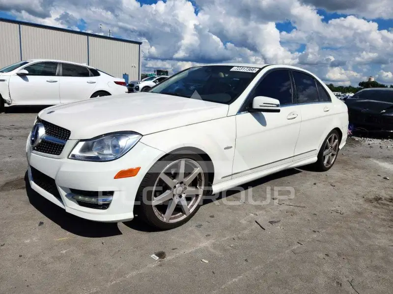 2012 Mercedes Benz C-Class фото