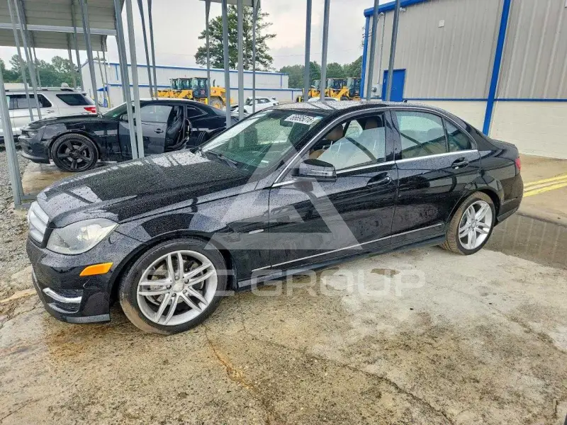 2012 Mercedes Benz C-Class photo