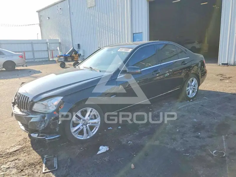 2012 Mercedes Benz C-Class photo