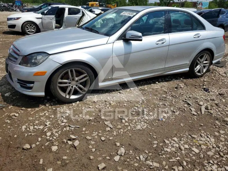 2012 Mercedes Benz C-Class фото