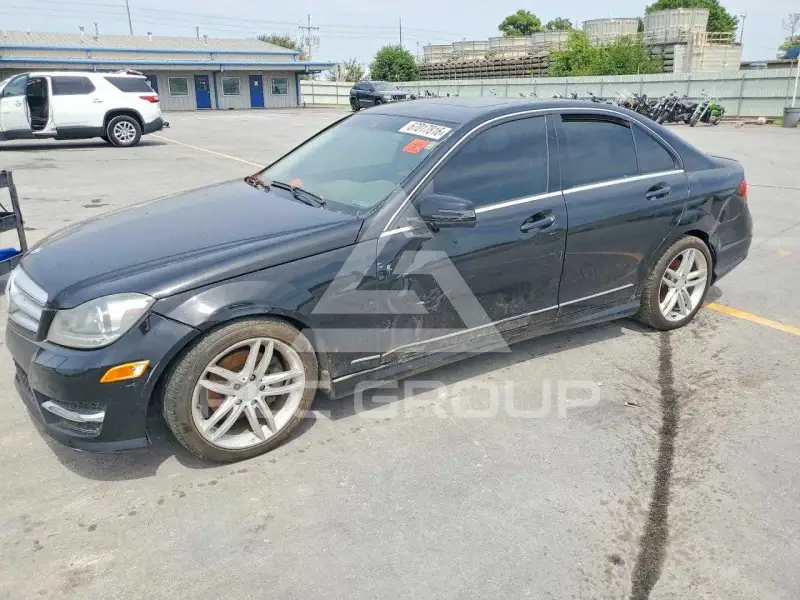2012 Mercedes Benz C-Class photo