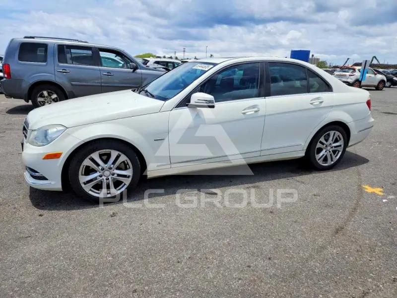 2012 Mercedes Benz C-Class фото