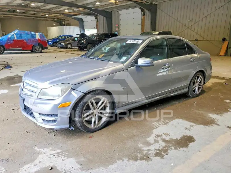 2012 Mercedes Benz C-Class фото