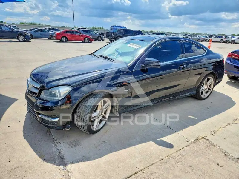 2012 Mercedes Benz C-Class photo
