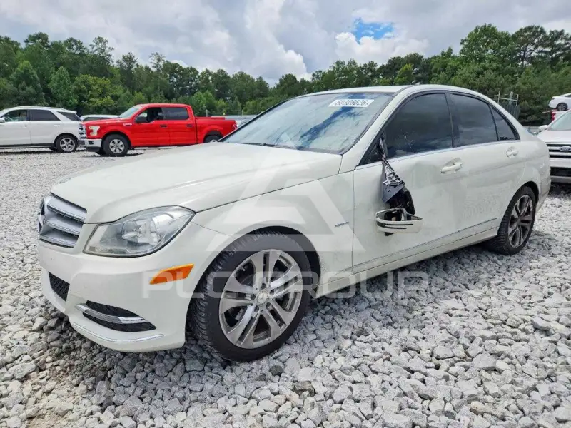 2012 Mercedes Benz C-Class фото