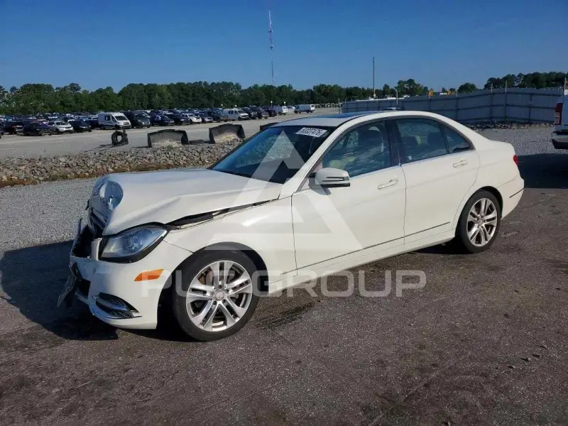 2012 Mercedes Benz C-Class фото