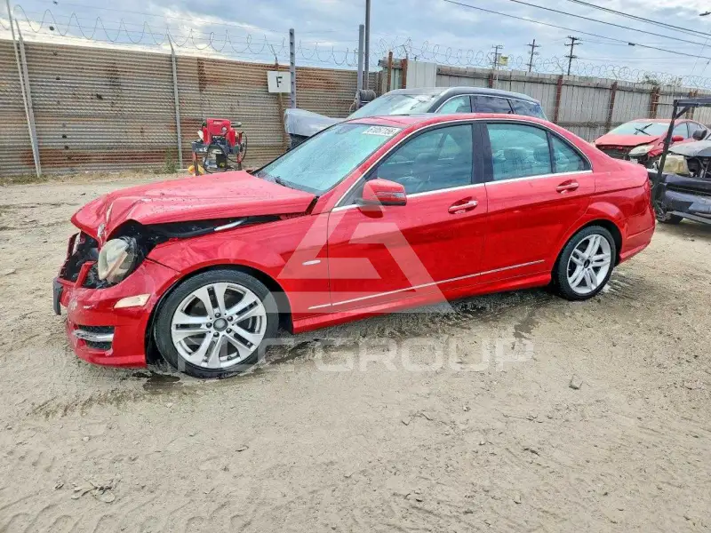 2012 Mercedes Benz C-Class photo