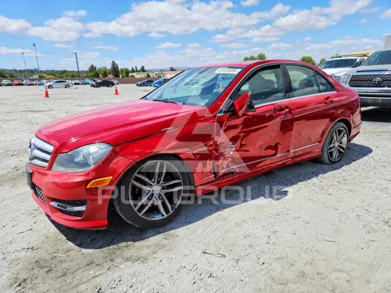 2012 Mercedes Benz C-Class фото
