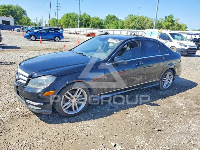 2012 Mercedes Benz C-Class фото