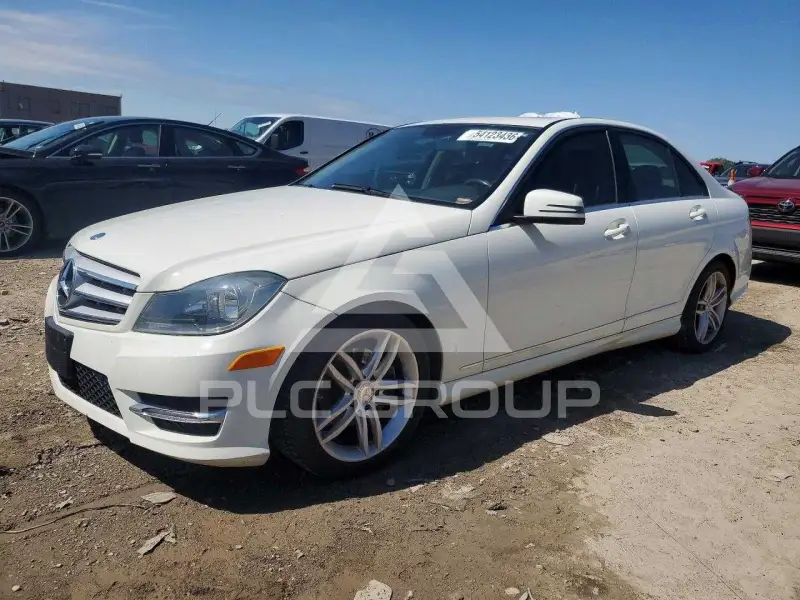 2012 Mercedes Benz C-Class photo