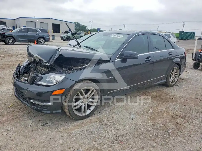 2012 Mercedes Benz C-Class фото