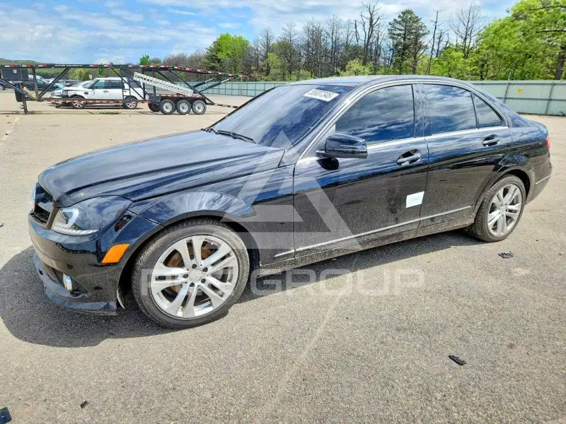 2012 Mercedes Benz C-Class фото